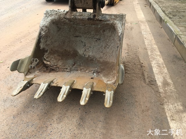 重庆勤牛 QNL150 挖掘机