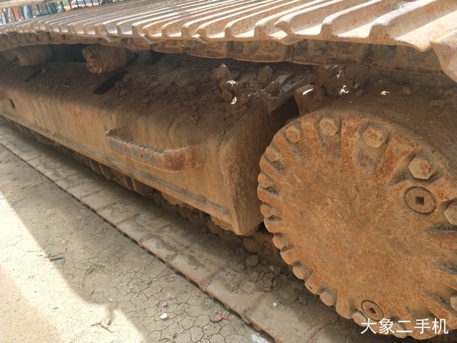 卡特彼勒 323DL 挖掘机