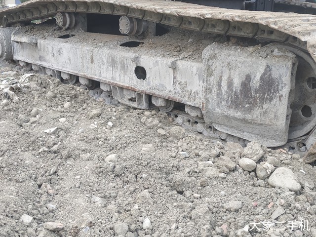 沃尔沃 EC240B 挖掘机