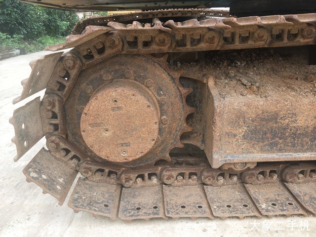 神钢 SK75-8 挖掘机