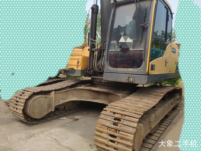 沃尔沃 EC300DL 挖掘机