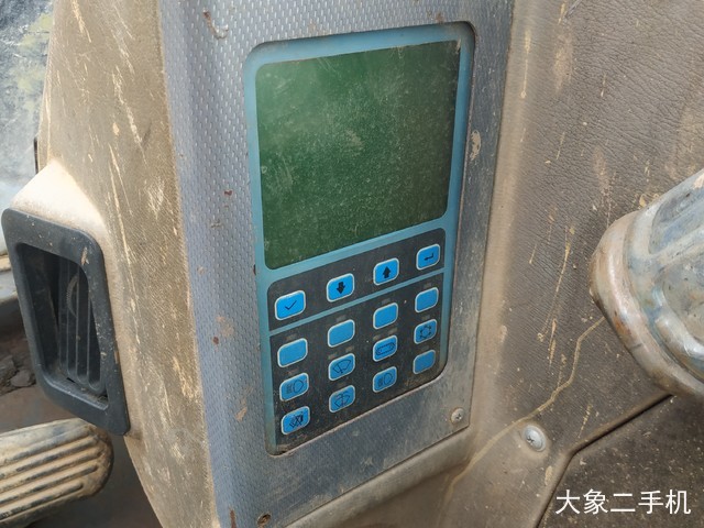 山重建机 JCM906D 挖掘机