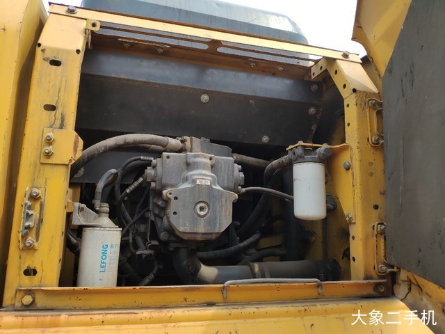 小松 PC270-7 挖掘机