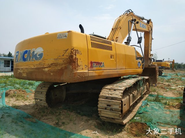 徐工 XE370CA 挖掘机