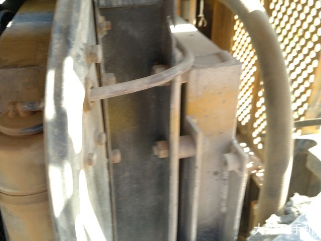 龙工 LG6060 挖掘机