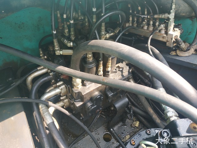 神钢 SK260LC-8 挖掘机