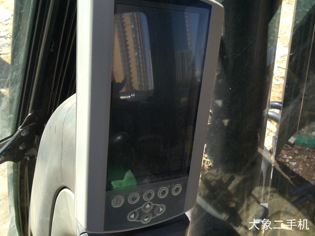 卡特彼勒 323D2L 挖掘机