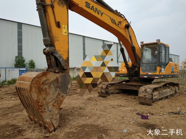 三一重工 SY285C 挖掘机