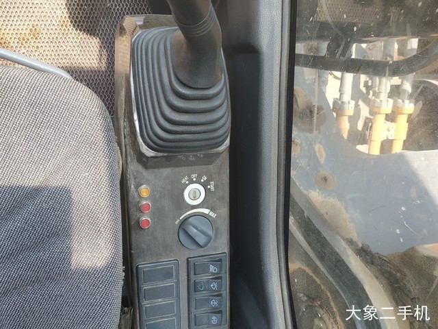 三一重工 SY245H 挖掘机