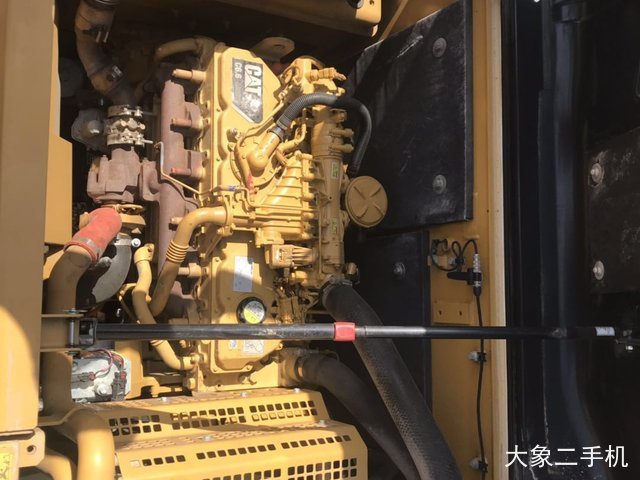 卡特彼勒 320EL 挖掘机