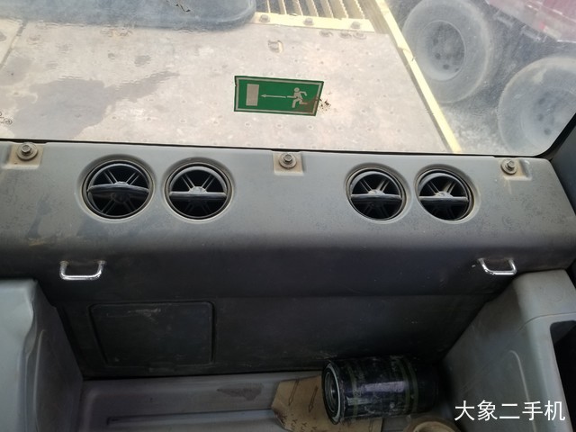 小松 PC210LC-8 挖掘机