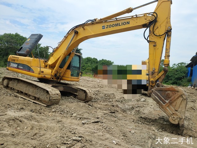 中联重科 ZE260E 挖掘机