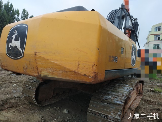 约翰迪尔 E210 LC 挖掘机