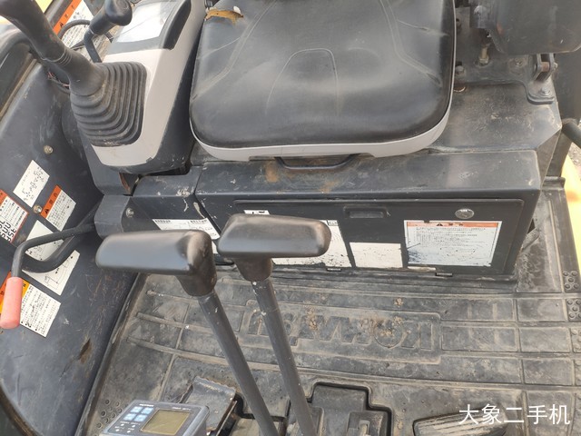 小松 PC30MR-3 挖掘机