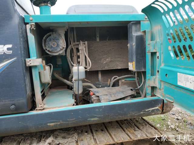 神钢 SK140LC-8 挖掘机