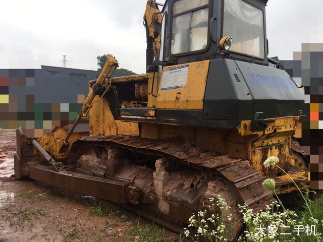 小松 D85EX-15 推土机