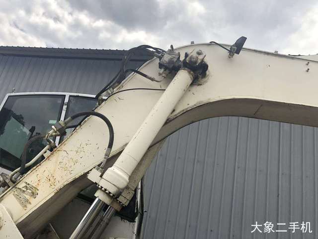 阿特拉斯中国 测试 挖掘机