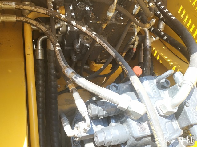 中联重科 ZE260E 挖掘机