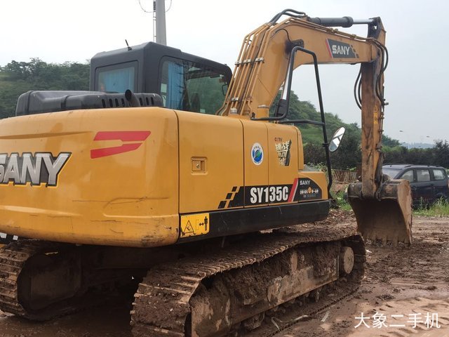 三一重工 SY135C 挖掘机