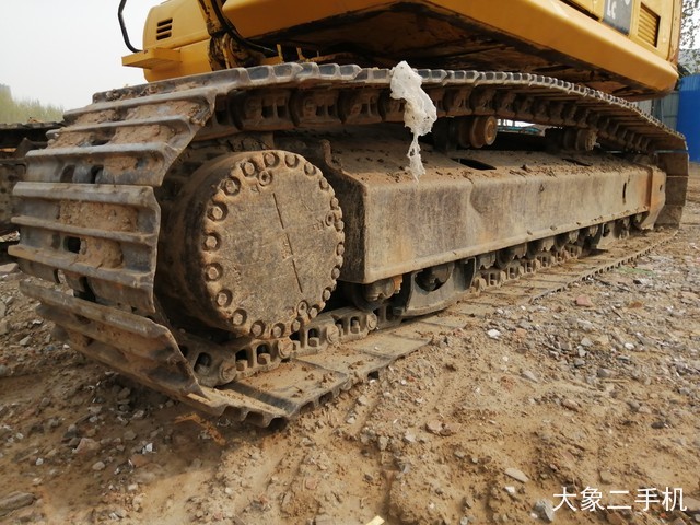 小松 PC240LC-8M0 挖掘机