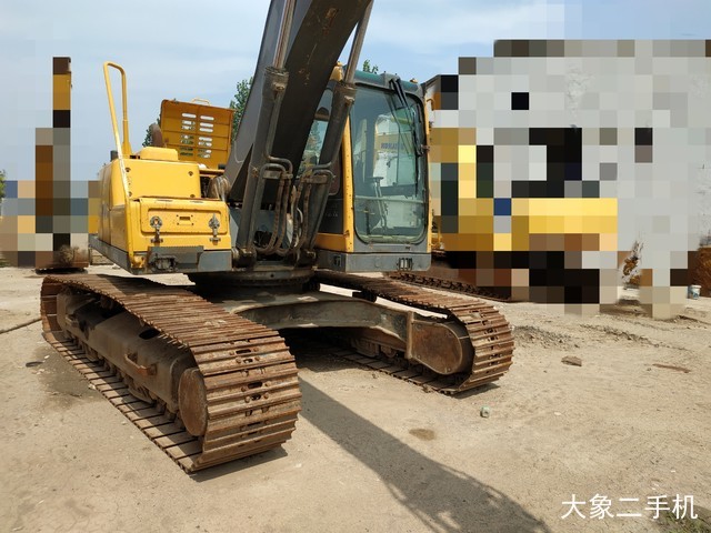沃尔沃 EC210BLC 挖掘机