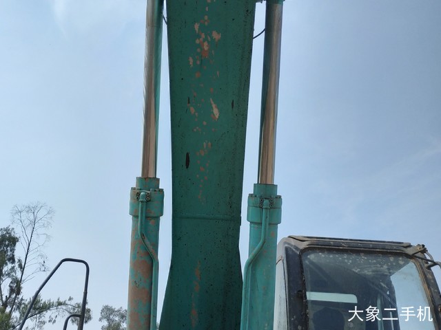 神钢 SK350LC-8 挖掘机