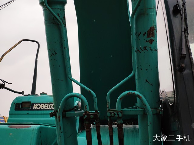神钢 SK260LC-8 挖掘机