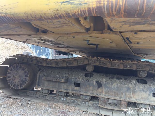 卡特彼勒 323DL 挖掘机