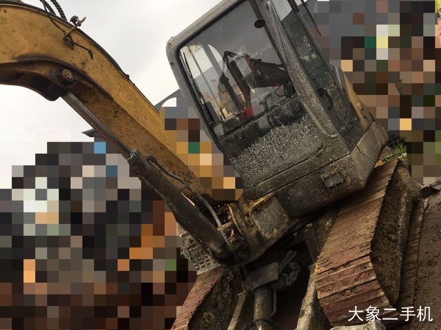 徐工 XE60 挖掘机