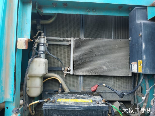 神钢 SK210LC-8 挖掘机