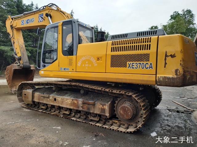 徐工 XE370CA 挖掘机
