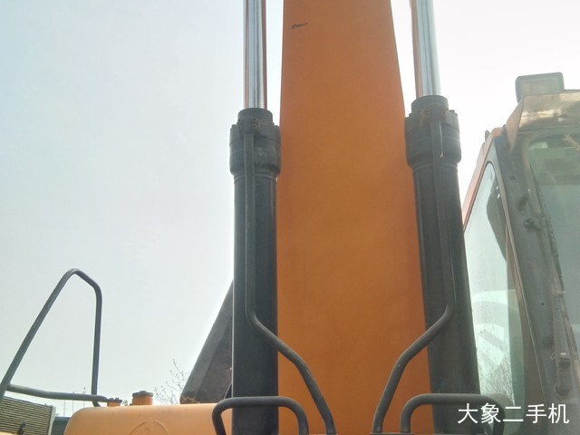 三一重工 SY285C 挖掘机