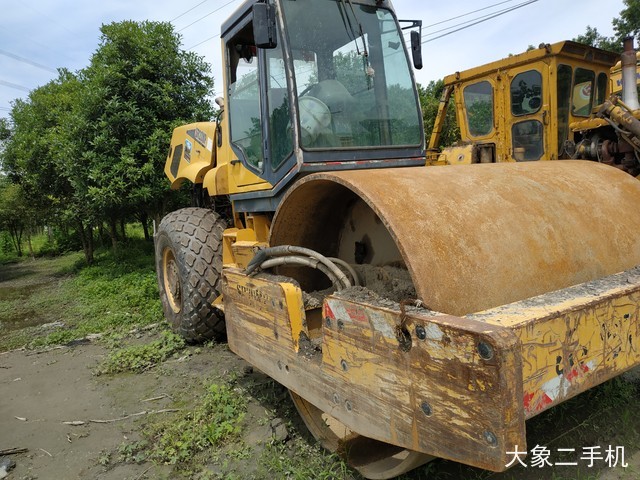 山推 SR20M 压路机