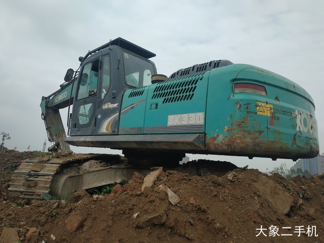 神钢 SK270D-8 挖掘机