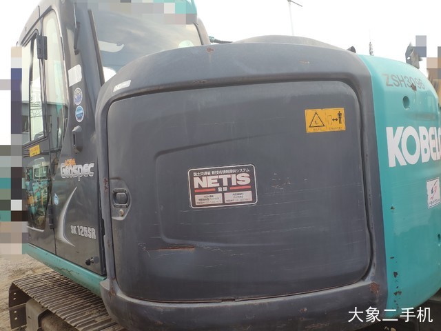 神钢 SK135SR 挖掘机