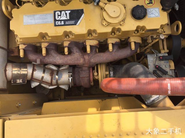 卡特彼勒 323DL 挖掘机