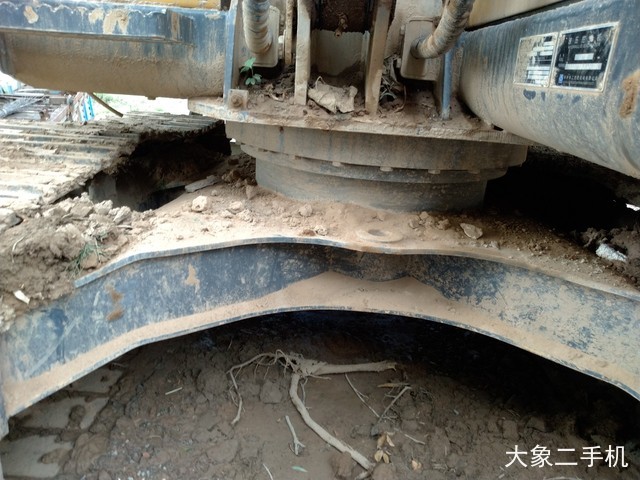 徐工 XE75D 挖掘机