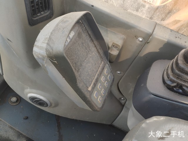 徐工 XE370C 挖掘机