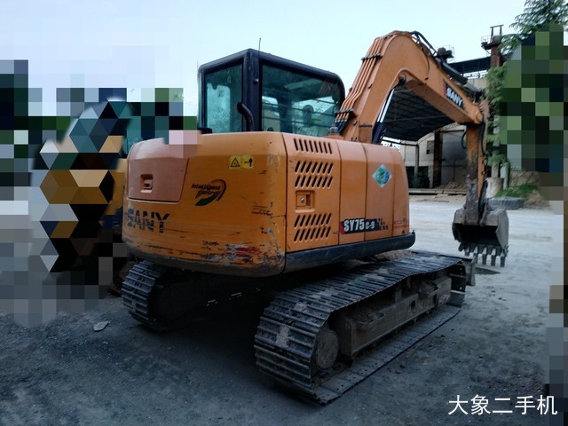 三一重工 SY75C 挖掘机