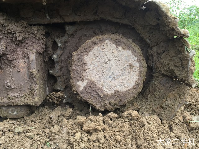 山东临工 LG6135E 挖掘机