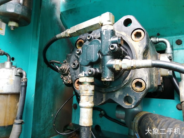 神钢 SK260LC-8 挖掘机