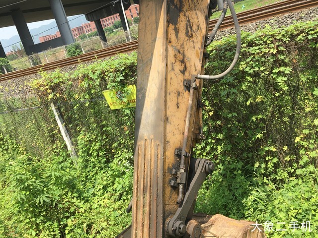 现代 R265LC-7 挖掘机