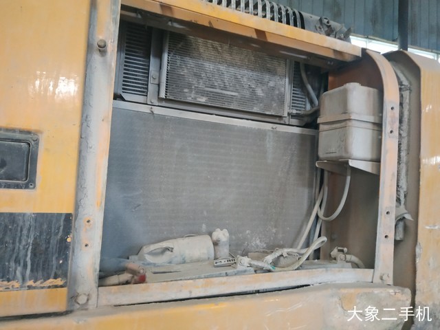 现代 R225LC-7 挖掘机