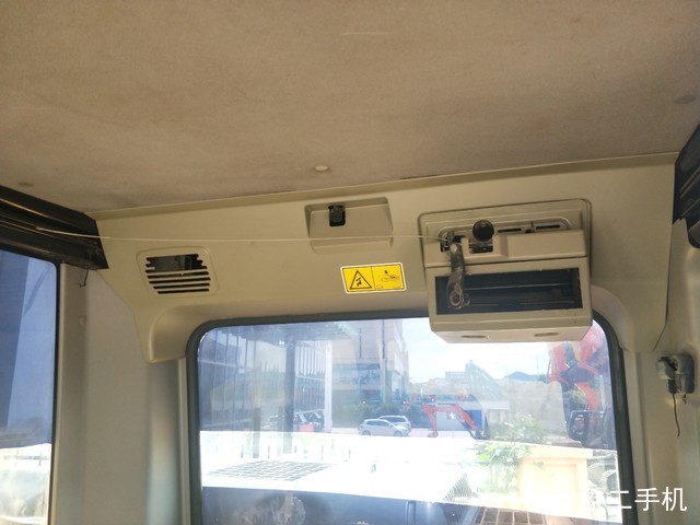 卡特彼勒 323DL 挖掘机