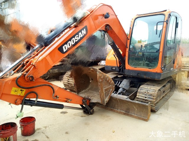 斗山 DX75-9C PLUS 挖掘机