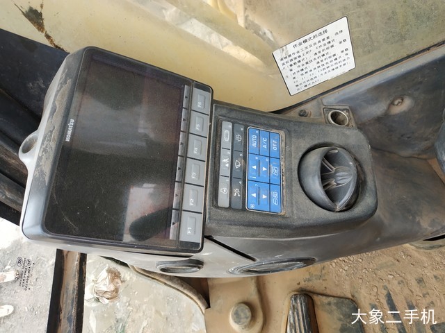 小松 PC210LC-7 挖掘机