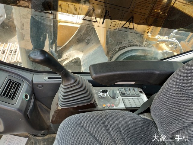 三一重工 SY245H 挖掘机