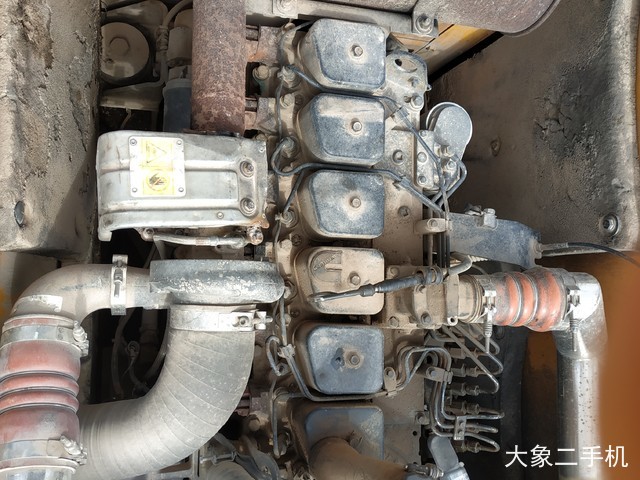 现代 R225LC-7 挖掘机