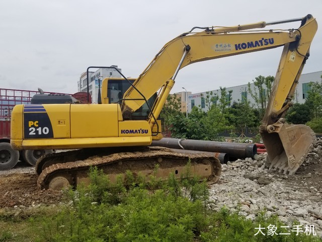 小松 PC210LC-8 挖掘机