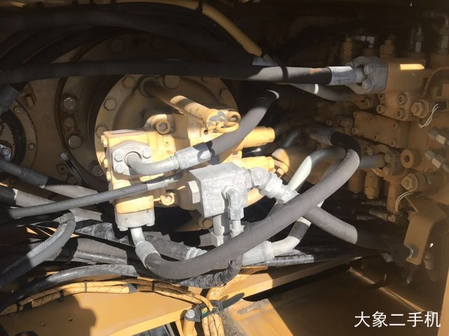 卡特彼勒 320EL 挖掘机